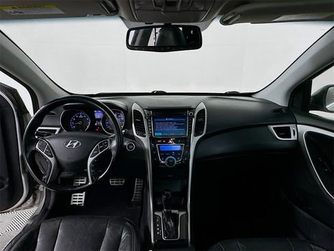Used 2014 Hyundai Elantra GT w/ Option Group 03 image 3