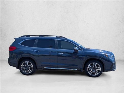 Used 2023 Subaru Ascent Touring AWD/4WD image 4