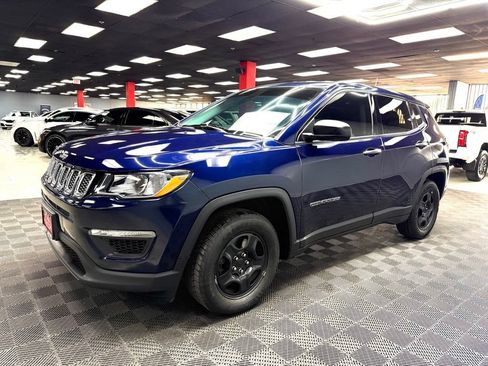 Used 2018 Jeep Compass Sport FWD image 8