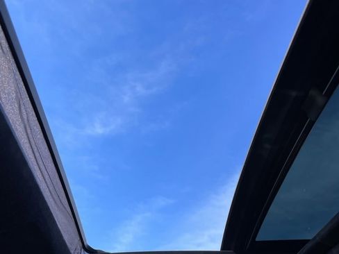 Used 2015 Jaguar XJ L Portfolio image 14