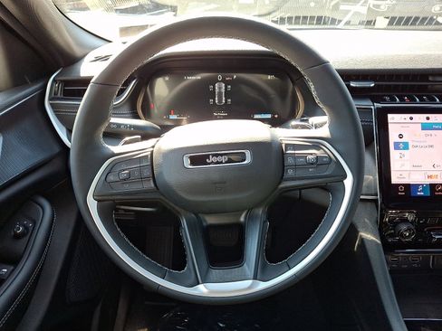New 2027 Jeep Grand Cherokee Laredo X AWD/4WD image 15