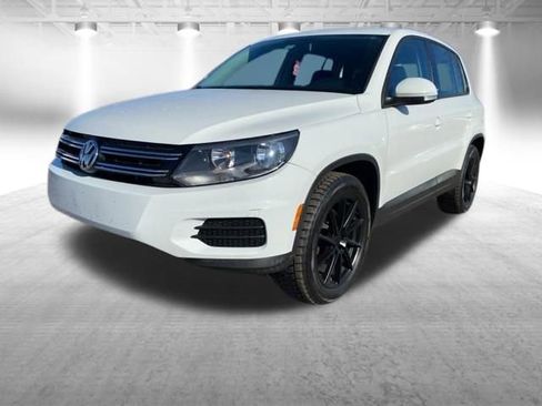 Used 2017 Volkswagen Tiguan Limited w/ Alloy Wheels Package AWD/4WD image 12