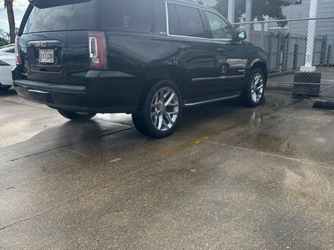 Used 2018 GMC Yukon SLE w/ Convenience Package RWD image 3