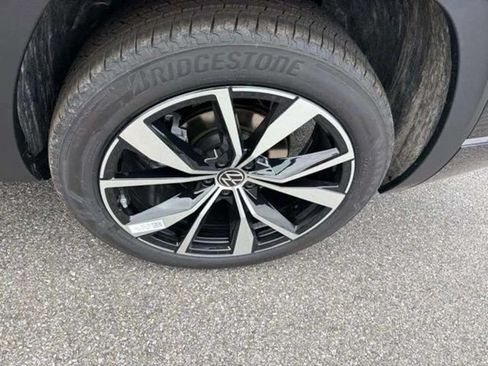 New 2026 Volkswagen Atlas SEL Premium R-Line AWD/4WD image 10