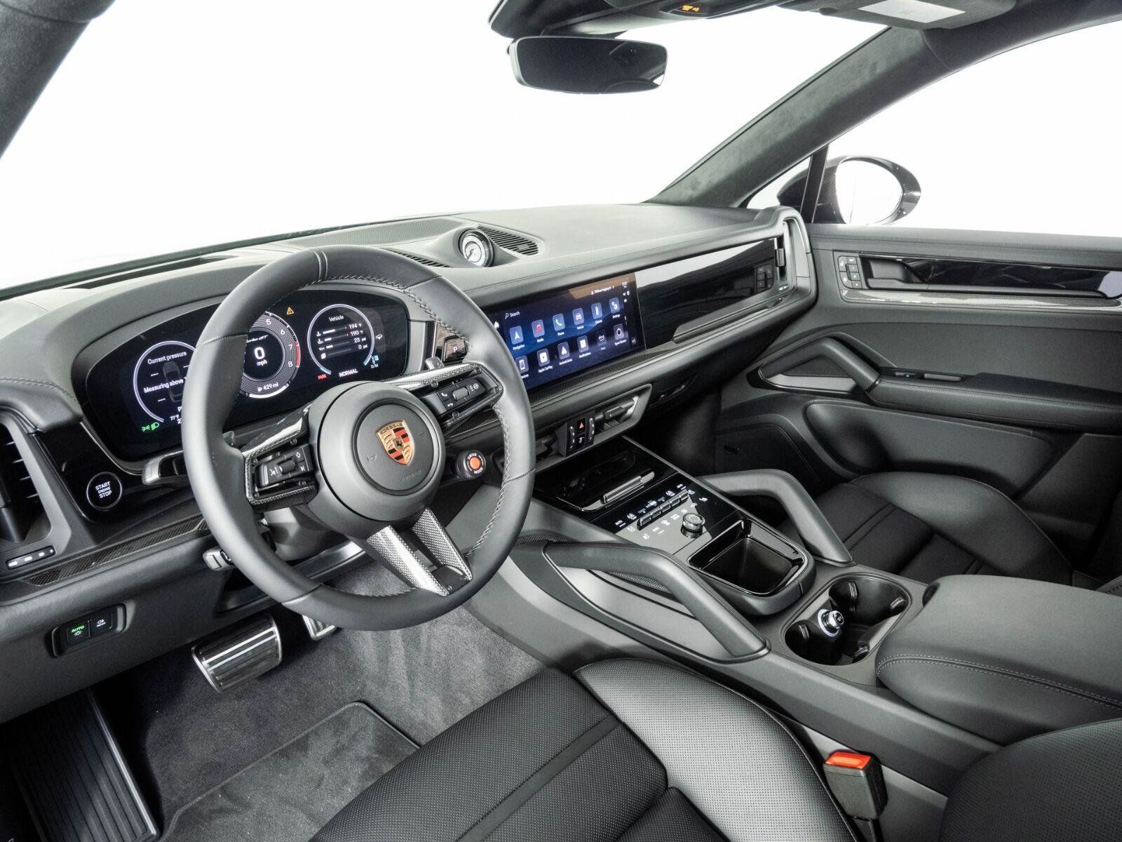 New 2026 Porsche Cayenne Turbo GT AWD/4WD image 4