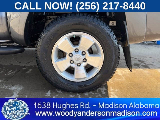 Used 2015 Toyota Tacoma 4x4 Double Cab w/ TRD Sport Package image 6