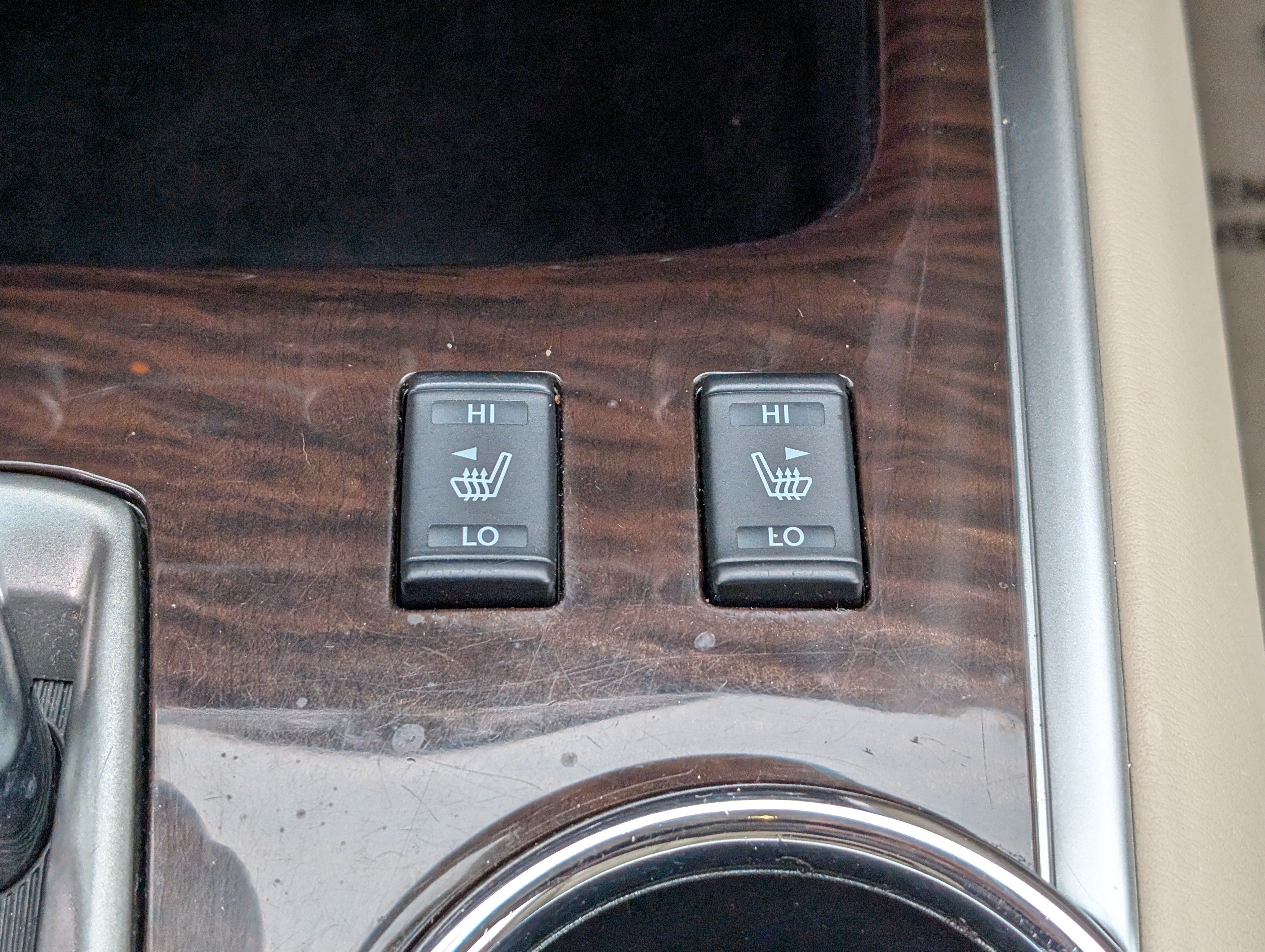 Used 2015 Nissan Pathfinder SL w/ SL Tech Package FWD image 29
