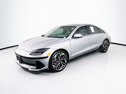 Used 2024 Hyundai Ioniq 6 SEL RWD image 3