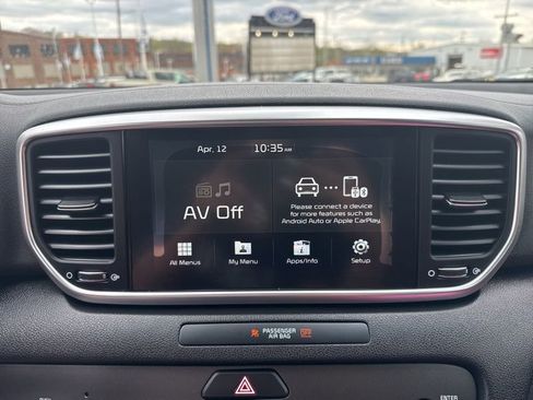 Used 2020 Kia Sportage S image 28