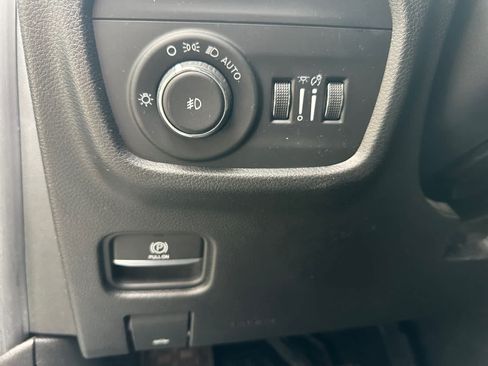 Used 2021 Jeep Grand Cherokee L Limited AWD/4WD image 24