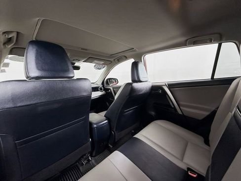 Certified 2018 Toyota RAV4 Limited w/ Advanced Technology Package image 10