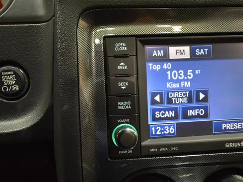Used 2009 Dodge Challenger R/T RWD image 25