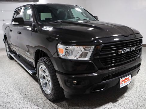 Used 2019 RAM 1500 Big Horn AWD/4WD image 5