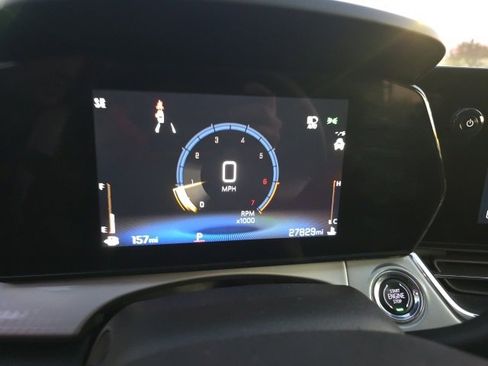 Used 2025 Chevrolet Trax LT image 14