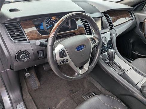Used 2013 Ford Taurus Limited FWD image 12