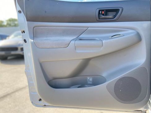 Used 2005 Toyota Tacoma PreRunner RWD image 20