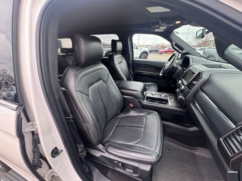 Used 2018 Ford Expedition Limited w/ Equipment Group 302A image 17