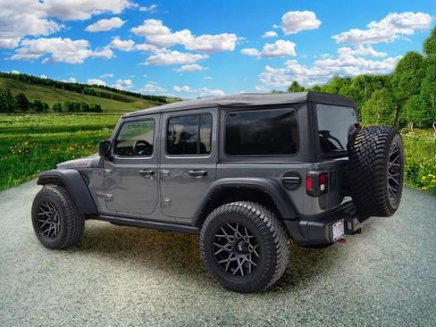 Used 2021 Jeep Wrangler Unlimited Rubicon AWD/4WD image 4