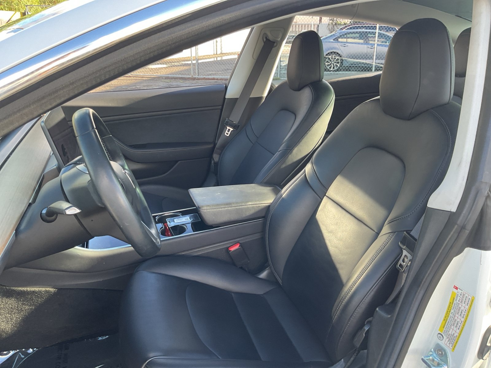 Used 2018 Tesla Model 3 Long Range RWD image 18