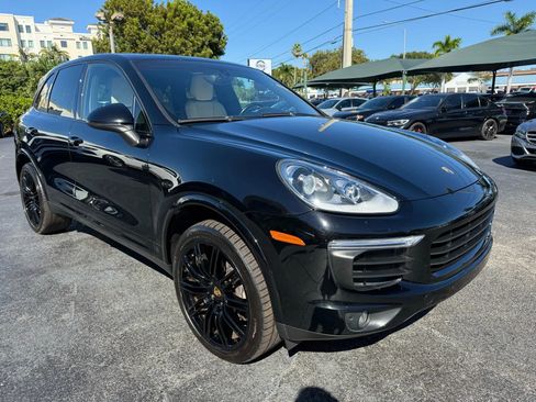 Used 2017 Porsche Cayenne image 8