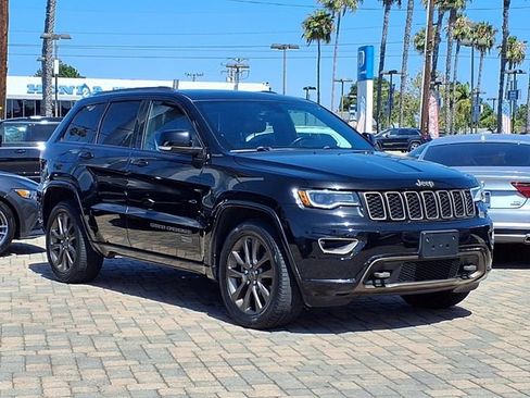 Used 2017 Jeep Grand Cherokee Limited 75th Anniversary AWD/4WD image 6