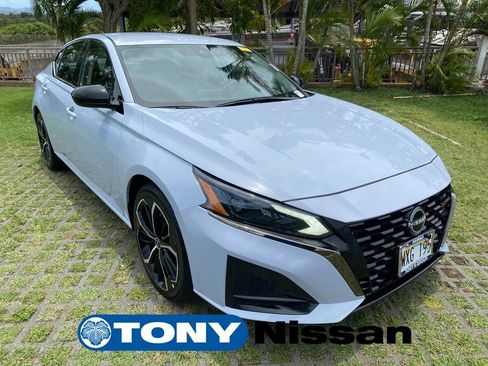 Used 2024 Nissan Altima 2.5 SR FWD image 1