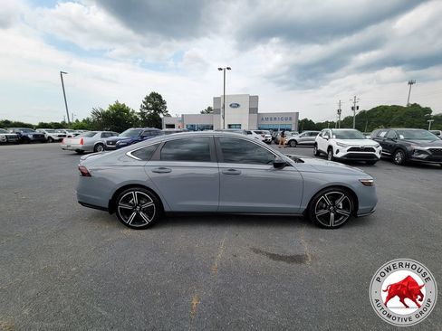 Used 2023 Honda Accord Sport image 6