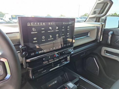 New 2026 GMC Hummer EV SUV AWD/4WD image 22