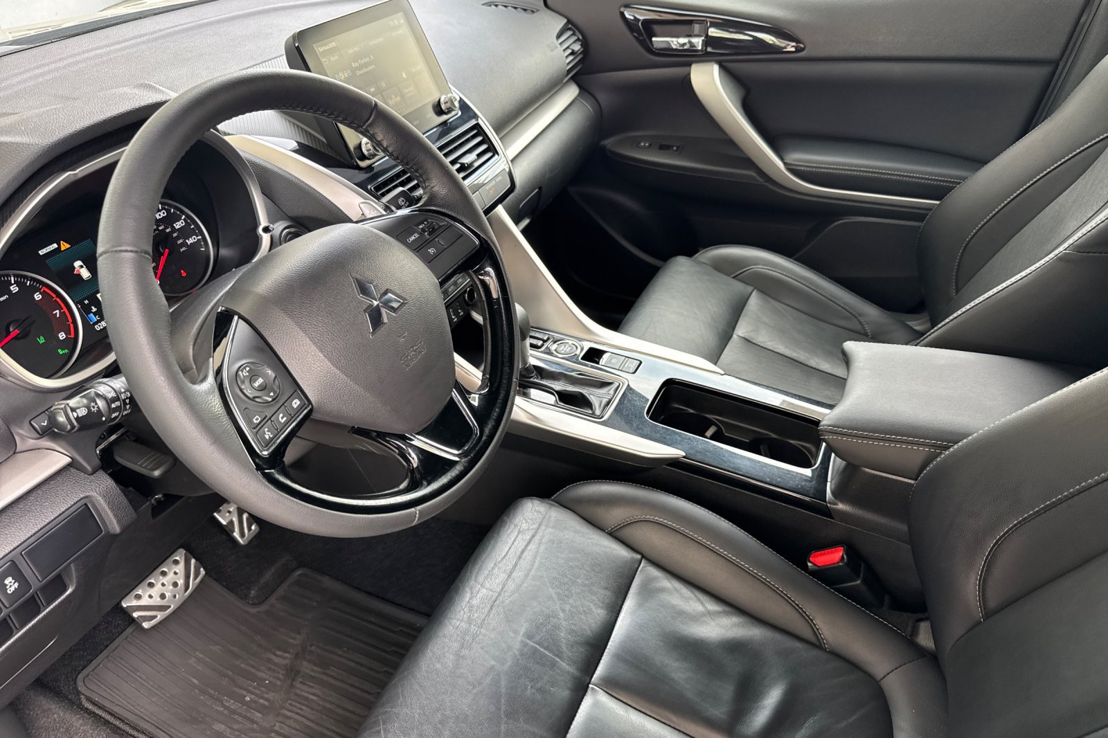 Used 2023 Mitsubishi Eclipse Cross SE AWD/4WD image 9