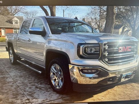 Used 2017 GMC Sierra 1500 SLT AWD/4WD image 2