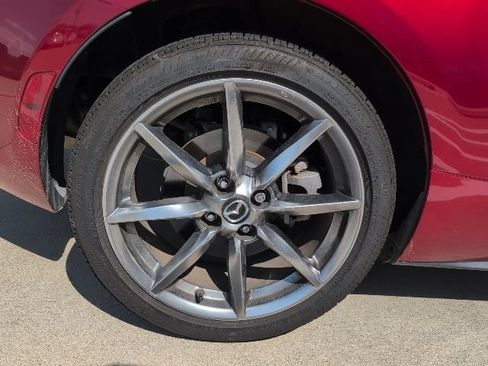 Used 2022 MAZDA MX-5 Miata RF Grand Touring RWD image 5
