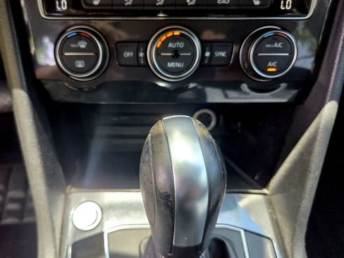 Used 2021 Volkswagen Tiguan S AWD/4WD image 8