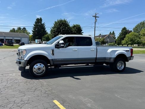 Certified 2022 Ford F450 Lariat w/ Lariat Ultimate Package AWD/4WD image 4