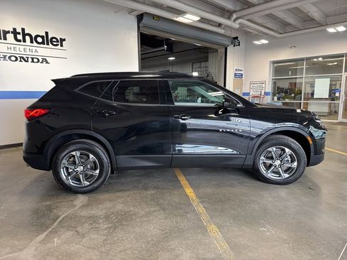 Used 2025 Chevrolet Blazer LT w/ Convenience Package AWD/4WD image 4