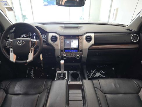 Used 2019 Toyota Tundra Limited w/ Limited Premium Package AWD/4WD image 10