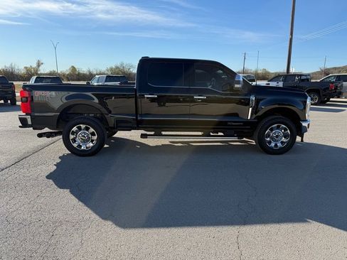 Used 2025 Ford F250 Lariat w/ Chrome Package image 7