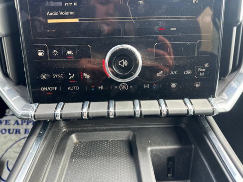 Used 2025 GMC Acadia Elevation AWD/4WD image 78