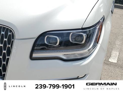 Certified 2024 Lincoln Navigator Premiere AWD/4WD image 14