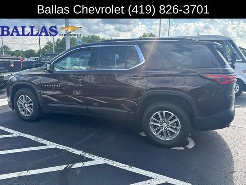 Used 2023 Chevrolet Traverse LT FWD image 5