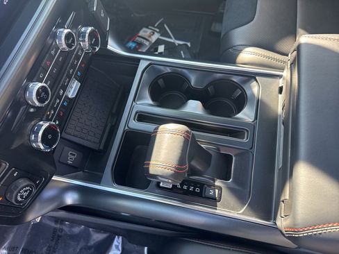 Used 2025 Ford F150 Raptor image 22