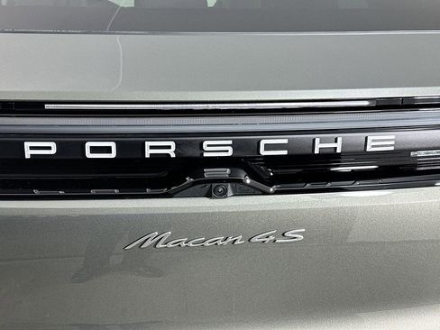 New 2026 Porsche Macan 4S Electric AWD/4WD image 35