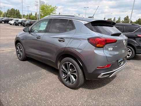 Used 2021 Buick Encore GX Essence AWD/4WD image 3
