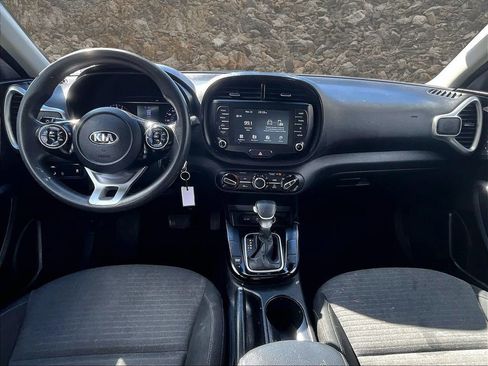 Used 2021 Kia Soul S FWD image 14
