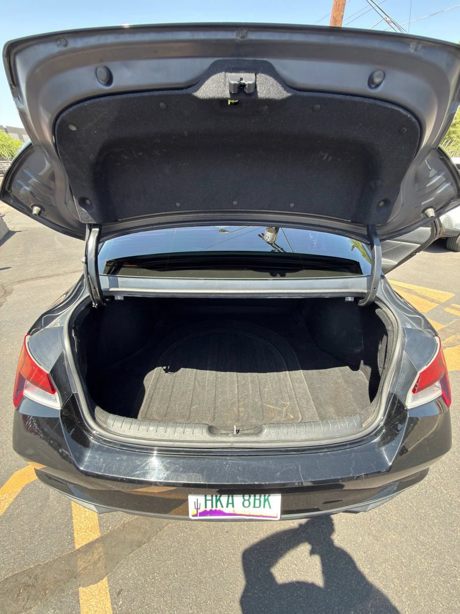 Used 2023 Hyundai Elantra SEL FWD image 19