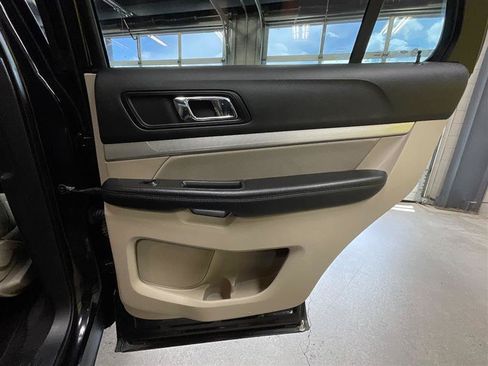 Used 2019 Ford Explorer FWD image 22