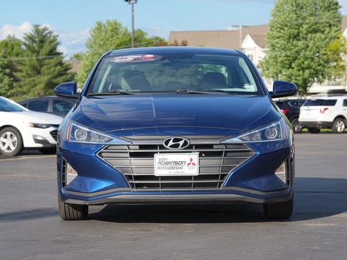 Used 2020 Hyundai Elantra SE FWD image 8