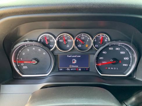 Used 2022 Chevrolet Silverado 2500 Custom w/ Custom Value Package image 20