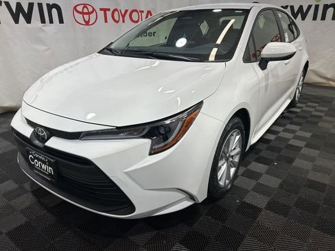 New 2026 Toyota Corolla LE image 3