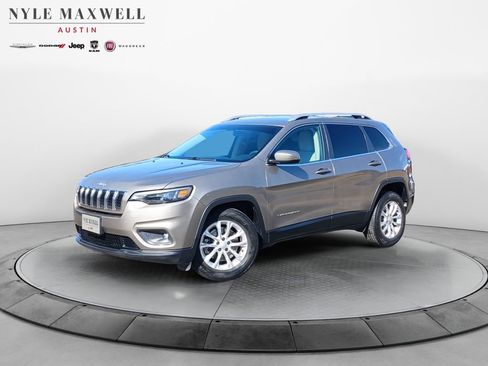Used 2019 Jeep Cherokee Latitude w/ Popular Appearance Group image 1