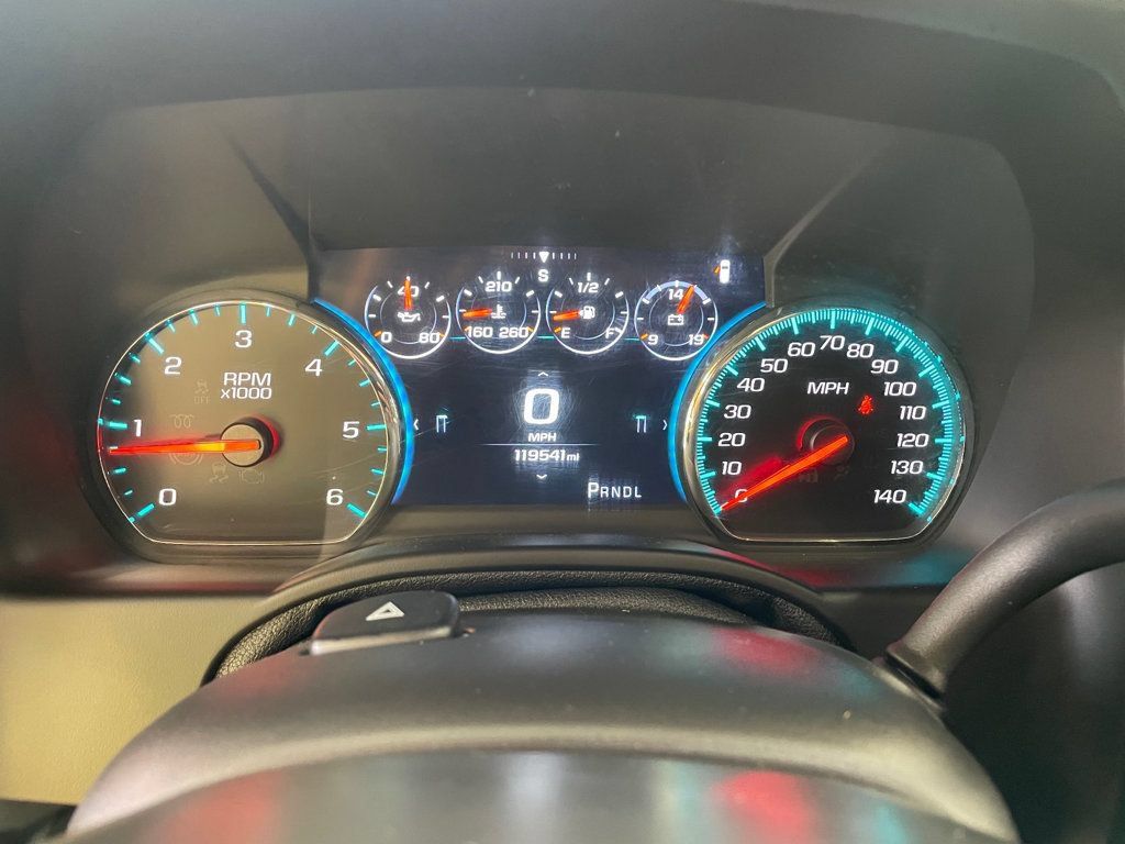 Used 2018 Chevrolet Tahoe Premier AWD/4WD image 31